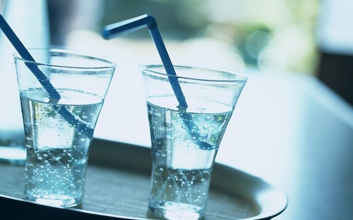чаша вода за отслабване